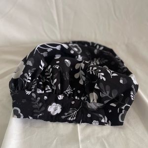 Zoe & Chloe scrub cap new never used in perfect condition
